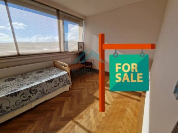 Belardimmo vous propose en exclusivité cet appartement de 88 m² situé à Mondorf-les-Bains. 
Composé de 8 pièces, dont 2-3 chambres à coucher, ce bien offre un cadre de vie agréable. 
L'appartement bénéficie également d'une cave et d'un garage fermé.

Un ascenseur dessert les étages, facilitant ainsi l'accès pour tous.

Le quartier est renommé pour sa sérénité et sa proximité avec les commodités locales.  

A' prévoir des travaux de rafraichissement.

Pour plus d'informations veuillez contacter l'agence par email : contact@belardimmo.lu  ou par téléphone au +352 621 367 853

 ---------- 
Belardimmo exclusively offers you this 88 m² apartment located in Mondorf-les-Bains. 
Composed of 8 rooms, including 2-3 bedrooms, this property offers a pleasant living environment. 
The apartment also benefits from a cellar and a closed garage.

An elevator serves the floors, thus facilitating access for everyone.

The neighborhood is renowned for its tranquility and proximity to local amenities.

Renovation work is to be expected.

For more information please contact the agency by email: contact@belardimmo.lu or by phone at +352 621 367 853

 ---------- 
Belardimmo proposéiert Iech exklusiv dës 88 m² grouss Wunneng zu Mondorf-les-Bains. 
Zesummegestallt aus 8 Zëmmeren, dorënner 2-3 Schlofzëmmer, bitt dëst Objet eng agreabel Liewensëmfeld. 
D'Wunneng huet och eng Kellerrumm an eng zougemaach Garage.

En Lift déngt d'Etagen, wat den Zougang fir jiddereen erliichtert.

D'Quartier ass bekannt fir seng Rou an d'Noheet zu lokalen Ënnerstëtzungspunkten.

Renovéierungsaarbechten si virgesinn.

Fir weider Informatiounen kontaktéiert w.e.g. d'Agence per E-Mail: contact@belardimmo.lu oder per Telefon ënner +352 621 367 853