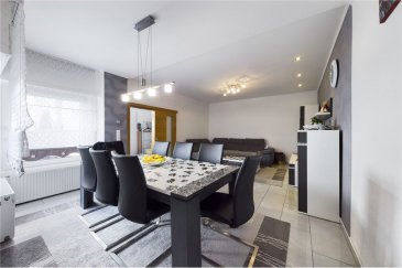 Veuillez contacter Bardia Allami pour de plus amples informations :
- T : 621 150 966
- E : bardia.allami@remax.lu

RE/MAX Luxembourg vous propose une jolie maison mitoyenne rénovée à Bonnevoie, à 2 minutes de Luxembourg-Gare.
Le bien dispose d’une surface habitable d'environ 140 m² (sur une surface totale d’environ 165 m²).
Cette maison détenant beaucoup de potentiel se compose comme suit :

REZ-DE-CHAUSSÉE :
1 hall d’entrée, séjour et salle à manger ainsi qu’une jolie cuisine équipée et séparée.

1er ÉTAGE :
2 chambres à coucher avec une grande salle de bain ainsi qu’un grand balcon complète cet étage.

2? ÉTAGE :
2 chambres à coucher et une grande salle de douche, balcon et accès au grenier.

GRENIER : Surface d’environ 10 m² à aménager.

SOUS-SOL : Cave, buanderie, coin technique, stock et débarras.
Plusieurs rénovations effectuées : circuits électriques, installation de la chaudière au gaz et plomberie, et enfin le circuit de canalisation et drainages. Pas de travaux à prévoir.
Disponibilité facilement à convenir?!

Quartier calme et résidentiel, facilité de stationnement dans la rue, très proche de toutes commodités comme la gare de Luxembourg, commerces et crèche.

Lien vidéo virtuel 360° : https://premium.giraffe360.com/remax-select/9d7f25827e5646f498daba4af8362a15/

Frais d’agence RE/MAX : 3 % du prix de vente + TVA à charge de la partie venderesse
Toute offre sera soumise à l’acceptation expresse des vendeurs.