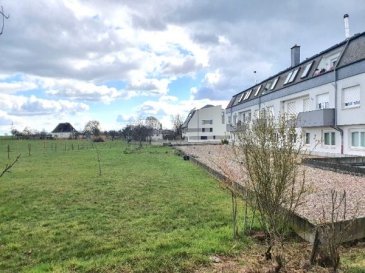 !!!!!!!!!!!!!!!!!!!! Affaire à saisire !!!!!!!!!!!!!!!!!!!!!!

ImmoNordstroos à l'honneur de vous présenter cet magnifique appartement de  /- 90m2, complètement rénové en 2017 sans aucun travaux à prévoir, dans une petite copropriété.
Cet appartement se compose comme suit:
- Entrée
- Salon / salle à manger
- Cuisine équipée 
- 2 Chambres
- SDB
- WC
- 2 Balcons
Une cave , Un emplacement extérieur et un jardin commun complètent parfaitement ce beau bien.

Merci de contacter notre Bureau IMMO NORDSTROOSS pour toute information supplémentaire ou visiter le bien.
À votre disposition Elshan Stiljana GSM: 691 238 008

