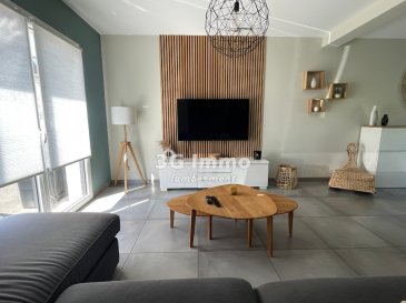 3 G IMMO PAYS HAUT VOUS PROPOSE CETTE MAISON RECENTE DE 120 M², 4 CHAMBRES, SANS TRAVAUX, EN TRES BON ETAT, DANS LA COMMUNE TRES PRISEE DE VILLERS-LA-MONTAGNE :

vous n'avez qu'à poser vos valises dans cette maison de 120 m², en parfait état et profiter de votre nouveau chez vous !

L'accès se fait via une belle entrée (5 m²), la pièce de vie comprenant le séjour et la cuisine (40 m²) est lumineuse grâce à ses ouvertures traversantes. Garage 1 véhicule et buanderie. Premier WC séparé.

A l'étage, vous retrouverez 4 belles chambres (11, 89 ; 12,3 ; 12,8 et 16 m²) équipées de rangements intégrés. Un superbe salle d'eau (receveur douche de 2024) et les second wc séparés complètent l'étage.

Le chauffage au sol, pour le rez-de-chaussée et l'étage, est assuré par une chaudière gaz à condensation. Adoucisseur et purificateur d'eau. La maison est équipée de prises RJ 45 dans chaque pièce, vous pourrez ainsi connecter une box internet et avoir une liaison filaire dans chaque pièce, offrant un maximum de débit sans rallonge. Des panneaux photovoltaïques permettent de récupérer gratuitement une partie de l'électricité consommée. Maison bien isolée, très bien finie, en excellent état.

Les extérieurs : à l'avant de la maison, vous aurez de quoi garer (en plus d'un véhicule dans le garage) 4 voitures. Vous pourrez même construire un autre garage ou un abri sur le côté. A l'arrière : belle terrasse sur dalles avec pergola, pelouse et abri de jardin sur dalle, le tout demandant peu d'entretien pour en profiter pleinement !

Situation : rue hors de la circulation principale.

Taxes foncières 2025 : 858 €.

Villers-la-Montagne est un village très agréable, avec toutes les commodités sur place, très demandé sur le secteur frontalier, proche des accès la RN 52 : ne tardez pas, et contactez-moi au + 33 6 23 51 05 74 (François) pour tout complément et visiter votre prochaine maison !

François LAMBERMONT E.I. inscrit au RSAC de BRIEY 791 005 580

Selon l'article L.561.5 du Code Monétaire et Financier, pour l'organisation de la visite, la présentation d'une pièce d'identité vous sera demandée.

Les informations sur les risques auxquels ce bien est exposé sont disponibles sur le site Géorisques : www.georisques.gouv.fr

* Prix net, hors frais notariés, d'enregistrement et de publicité foncière. Document non contractuel.