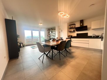 MANSO IMMO vous propose en exclusivité cet moderne et magnifique appartement de 2 chambres aux finitions irréprochables et idéalement aménagé proche de toutes commodités. Dès l'entrée vous trouverez un havre de tranquillité, le refuge au stress quotidien.

Érigée dans une rue à sens unique et dans un des coins les plus paisibles de Niederkorn cet appartement de 80m2 avec deux beaux balcons dont l'exposition solaire est idéale se trouve dans une résidence de 5 unités uniquement. Offrant aux nouveaux propriétaires tout confort et sécurité. Avec ses finitions de gamme supérieure, chauffage au sol vous bénéficiez d'une qualité de vie agréable garantie.

Cet appartement de classe énergétique B se compose comme suit:

- Un hall / couloir d'entrée desservant toutes les pièces. Les 2 chambres sont spacieuses et équipées de multiples prises et sans vis-à-vis. Une disposant d'un balcon. La salle de douche est spacieuse avec une vaste douche à l'italienne, on ajoute un WC séparé.
La pièce majeure et plus importante dans cet appartement est sans aucun doute le living / salle à manger ouvert sur une cuisine équipée et surtout opérationnelle. Cette pièce est lumineuse grâce aux baies vitrées et donne accès à un balcon idéalement exposé. Un plus pour passer de bons moments et profiter de la vue. La cuisine est équipée avec des électroménagers de marque renommée et offre tout espace nécessaire et fonctionnel à chaque amateur de cuisine.

On y ajoute à cette offre un emplacement de parking lift intérieur adapté à toute voiture ainsi qu'une cave privative.

En commun on aura un ascenseur et l'espace buanderie.

Toutes les indications sont basées exclusivement sur les informations mises à notre disposition par nos clients. Nous n'assumons aucune garantie quant à l'exactitude et l'actualité de ces indications.

Les prix affichés s'entendent frais d'agence inclus de 3% + 17%TVA. Les honoraires d'agence sont à charge des vendeurs.

Pour plus d'informations, photos ou convenir d'un rendez-vous, vous pouvez nous contacter au :
+352 24 51 33 79 info@mansoimmo.lu

MANSO IMMO bietet Ihnen exklusiv diese moderne und wunderschöne 2-Zimmer-Wohnung mit tadelloser Verarbeitung und idealer Lage in der Nähe aller Annehmlichkeiten. Schon am Eingang finden Sie eine Oase der Ruhe, den Zufluchtsort vor dem täglichen Stress.

In einer Einbahnstraße und in einer der ruhigsten Ecken von Niederkorn gelegen, befindet sich diese 80m2 große Wohnung mit zwei schönen Balkonen, die ideal zur Sonne ausgerichtet sind, in einer Residenz mit nur 5 Einheiten. Sie bietet den neuen Eigentümern jeglichen Komfort und Sicherheit. Mit seiner hochwertigen Ausstattung und der Fußbodenheizung ist eine angenehme Lebensqualität garantiert.

Diese Wohnung der Energieklasse B setzt sich wie folgt zusammen:

- Eine Eingangshalle / Flur, von der aus alle Zimmer erreichbar sind. Die beiden Schlafzimmer sind geräumig und mit mehreren Steckdosen ausgestattet und ohne vis-à-vis. Eines davon verfügt über einen Balkon. Das Duschbad ist geräumig mit einer großen begehbaren Dusche und einer separaten Toilette.
Der größte und wichtigste Raum in dieser Wohnung ist zweifelsohne das Wohn-/Esszimmer, das sich zu einer voll ausgestatteten und vor allem funktionstüchtigen Küche hin öffnet. Dieser Raum ist dank der Erkerfenster hell und bietet Zugang zu einem Balkon mit idealer Lage. Ein Pluspunkt, um schöne Momente zu verbringen und die Aussicht zu genießen. Die Küche ist mit Elektrogeräten renommierter Marken ausgestattet und bietet jedem Kochliebhaber jeden notwendigen und funktionellen Platz.

Außerdem gibt es einen Liftparkplatz und einen privaten Keller.

Zur gemeinsamen Nutzung stehen ein Aufzug und eine Waschküche zur Verfügung.

Alle Angaben basieren ausschließlich auf den Informationen, die uns von unseren Kunden zur Verfügung gestellt wurden. Wir übernehmen keine Gewähr für die Richtigkeit und Aktualität dieser Angaben.

Die angezeigten Preise verstehen sich inklusive Maklergebühren von 3% + 17%MwSt. Die Maklergebühren sind von den Verkäufern zu tragen.

Für weitere Informationen, Fotos oder um einen Termin zu vereinbaren, können Sie uns kontaktieren unter :
+352 24 51 33 79 info@mansoimmo.lu

MANSO IMMO exclusively offers this modern, magnificent 2-bedroom apartment, impeccably finished and ideally appointed, close to all amenities. From the moment you enter, you'll find a haven of tranquility, a refuge from everyday stress.

Erected on a one-way street in one of the most peaceful corners of Niederkorn, this 80m2 apartment with two beautiful balconies with ideal sun exposure is located in a residence of only 5 units. Offering new owners every comfort and security. With its top-of-the-range finishes and underfloor heating, you're guaranteed a pleasant quality of life.

This energy class B apartment is composed as follows:

- An entrance hall / corridor leading to all rooms. The 2 bedrooms are spacious and equipped with multiple sockets. One has a balcony. The shower room is spacious, with a large walk-in shower and a separate toilet.
The most important room in this apartment is undoubtedly the living/dining room, which opens onto a fully-equipped kitchen. This room is luminous thanks to the bay windows and gives access to an ideally exposed balcony. A great place to spend quality time and enjoy the view. The kitchen is equipped with brand-name appliances and offers every cooking enthusiast all the space they need.

There's also an indoor lift parking space suitable for all cars, and a private cellar.

An elevator and laundry facilities are also available.

All information is based exclusively on information provided by our customers. We accept no liability for the accuracy or up-to-dateness of the information provided.

Prices shown include 3% agency fee + 17% VAT. Agency fees are payable by the seller.

For further information, photos or to arrange an appointment, please contact us on :
+352 24 51 33 79 info@mansoimmo.lu