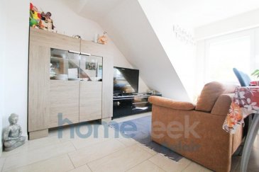 **SOUS COMPROMIS**

Janette (+352 691 111 623) et Selin (+352 691 215 598) vous présentent un appartement de +/- 45m² au sol et +/- 38m2 habitable avec une belle terrasse, au dernier étage d'un immeuble de 4 unités, sans ascenseur.

Situé à Esch/Alzette, il se compose comme suit : 

-	un espace de vie très ouvert et aéré avec accès direct à une cuisine toute équipée, une chambre, une salle de douche avec WC suspendu et une belle terrasse avec une vue imprenable 
-	au sous-sol : une cave et une buanderie commune

L'appartement a été crée en 2012 suite à une rénovation intégrale de tous l'immeuble, tous les matériaux sont donc récents et en très bon état.

Proche des axes autoroutiers, des transports publics, des commerces, de la mairie, deux aires de jeux et deux écoles primaires.
Situé dans une rue calme.

Contactez-nous  pour plus d'informations ou prendre rendez-vous. Janette (+352 691 111 623) Selin (+352 691 215 598).

Découvrez tous nos biens sur www.homeseek.lu
Si vous souhaitez vendre ou louer votre bien immobilier, profitez également de notre qualité de service et de notre expérience pour obtenir une estimation précise dans les meilleurs délais.
Ref agence :4921164-HB-SU-JD