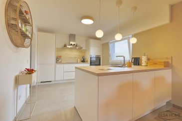 Soleuvre - Opportunité à saisir : un appartement de 96 m² en parfait état.

Situé dans un quartier recherché, cet appartement  offre un intérieur spacieux, lumineux et convivial. Il se compose d'une grande pièce de vie avec cuisine ouverte, idéale pour recevoir famille et amis. Le logement comprend également trois chambres confortables, une salle de bains avec baignoire et un espace fonctionnel pour votre quotidien.

Côté stationnement, vous bénéficiez d'un garage box privé sécurisé ainsi que d'un emplacement extérieur pour un deuxième véhicule. L'extérieur se compose d'un jardin commun avec un espace réservé à chaque copropriétaire, permettant de profiter d'un coin de verdure privé tout en étant dans un cadre collectif.

Sa situation géographique est un véritable atout : à proximité immédiate des commerces, écoles, axes routiers et transports en commun, cet appartement offre un accès facile à toutes les commodités du quotidien. La localisation permet de combiner confort de vie et praticité, idéal pour une famille ou un professionnel cherchant un lieu central.

Vendu en l'état, cet appartement représente une excellente opportunité comme résidence principale, avec un fort potentiel de valorisation à long terme.

Ne manquez pas cette occasion unique d'acquérir un espace fonctionnel, lumineux et idéalement situé, avec toutes les commodités à portée de main !

Idéalement situé entre quartiers résidentiels et pôles d'activités, ce secteur offre un emplacement stratégique et un cadre de vie moderne. Parfaitement adapté aux familles, le quartier dispose de structures de qualité à proximité immédiate, telles que la crèche Zolwer Knäppercher et les écoles locales.

Toutes les commodités essentielles (Eis Epicerie, Zolwereck, Colruyt) sont accessibles en quelques minutes, à pied ou en voiture. Profitez également d'une excellente connexion aux transports en commun et d'une proximité directe avec le pôle dynamique de Belval.

Pour toute question ou demande d'informations, n'hésitez pas à nous contacter, nous serons toujours à votre service.  

Agence ELSA'HOME, à votre écoute pour la concrétisation de vos projets en toute confiance.

------------------------------------------------------------------------
Soleuvre - Opportunity not to be missed: a 96 m² flat in perfect condition. Ready to welcome its future owners, it combines modern comfort and quality of life.

Located in a sought-after neighbourhood, this flat offers a spacious, bright and welcoming interior. It comprises a large living room with an open-plan kitchen, ideal for entertaining family and friends. The property also includes three comfortable bedrooms, a bathroom with a bath and a functional space for your everyday needs.

In terms of parking, you benefit from a secure private garage box as well as an outdoor space for a second vehicle. The exterior consists of a shared garden with a space reserved for each co-owner, allowing you to enjoy a private green space while still being part of a community.

Its location is a real asset: close to shops, schools, roads and public transport, this flat offers easy access to all everyday amenities. The location combines comfort and convenience, ideal for a family or professional looking for a central location.

Sold as is, this flat represents an excellent opportunity as a primary residence, with strong long-term appreciation potential.

Don't miss this unique opportunity to acquire a functional, bright and ideally located space, with all amenities at your fingertips!

Ideally located between residential areas and business hubs, this sector offers a strategic location and a modern living environment. Perfectly suited to families, the neighbourhood has high-quality facilities in the immediate vicinity, such as the Zolwer Knäppercher nursery and local schools.

All essential amenities (Eis Epicerie, Zolwereck, Colruyt) are just a few minutes away, either on foot or by car. You can also enjoy excellent public transport links and direct proximity to the dynamic Belval hub.

If you have any questions or require further information, please do not hesitate to contact us. We are always at your service.  

ELSA'HOME Agency is here to help you realise your projects with complete confidence.