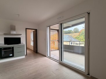Manom, F2 dans résidence neuve. A Manom, dans la Résidence neuve 'Les Hauts de Manom' , appartement F2 a 2ème et dernier étage.
Très belles prestations dans cet appartement qui comprend : uune entrée avec placards, une cuisine équipée ouverte sur le séjour avec accès à la terrasse, chambre, salle de bains avec une douche et Wc séparé.
Une place de parking privative extérieure complète ce bien.
Les informations sur les risques auxquels ce bien est exposé sont disponibles sur le site Géorisques : www.georisques.gouv.fr » 
Contact agence : 03 82 53 44 32