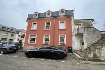 Pour tous renseignements, veuillez contacter Mr Eusebio Henriques:
- 00352 691 66 00 33
- henriques.eusebio@remax.lu

RE/MAX Select et Eusebio Henriques, Spécialistes de l'immobilier à Niederkorn, vous proposent  à la vente cette maison d'habitation avec local commercial d'env. 220 m2 total sur un terrain de 5,38 Ares, située dans un quartier proche de toutes commodités (boulangerie, crèche, coiffeur, grande surface..).

Maison libre des 3 côtés, disposant d'un commerce au Rdc composé de 3 grandes salles (46,50m2, 42 m2 et 52 m2), pouvant accueillir env. 100 couverts, avec cuisine professionnelle équipée en inox, dispense séparée pour stockage, une autre pièce séparée avec grille à charbon de bois (pour poissons, viandes ainsi que poulets rôtis), une terrasse à l'avant, un jardin privé à l'arrière et 6 emplacements de parking privatifs.

Au 1ér étage :
Salon ouvert sur la cuisine de 28 m2
Une chambre de 17,60m2
Une salle de bain d'env. 10 m2

Au deuxième et dernier étage :
Une chambre de 17 m2
Une chambre de 10,40 m2
Une pièce/bureau de 6.52 m2

Quelques travaux de rénovations sont à prévoir.
 
Pour compléter ce bien un jardin à l'arrière de plus de 150 m².

Frais d’agence RE/MAX : 3 % du prix de vente + TVA à charge de la partie venderesse