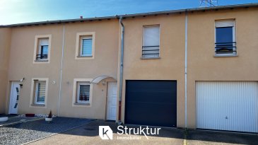 Maison de 2005 4 chambre + garage.  +++ EN EXCLUSIVITE +++
 Situé à Florange, en fond d'impasse au calme, découvrez cette charmante maison mitoyenne de 2005, à FLORANGE située à proximité des commerces, écoles et de toutes les commodités.(Commerces, supermarché, A31, A30, écoles...) Maison entretenue et commode.
 Caractéristiques de la Maison : 6 pièces, surface habitable de 108m2, comprenant au RDC une entrée, un rangement, un WC avec lave main, un salon salle à manger climatisé avec accès à la terrasse, une cuisine équipée (Four, lave vaisselle, plaque vitro céramique et hotte), un garage carrelé avec porte motorisée.
 A l'étage : 4 chambres sol stratifiés, une belle salle de bain complétement rénovée avec meuble double vasque, douche et sèche serviette, un WC séparé.
 Équipements : Chauffage et eau chaude sanitaire au gaz de ville, Double vitrage PVC+ Volet roulant manuel, isolation intérieur, adoucisseur d'eau.
 Extérieurs : Grande terrasse idéale pour les repas en plein air et les moments de détente, deux places de parking pratique devant la maison ainsi que plusieurs place invité juste à coté de la maison, terrain clôturé sans entretient, idéal pour frontalier.
 Points Forts : Proche frontière, accès autoroutes A30 et A31 et des commodités Espace idéal pour une famille
 Prix : 290 000 EUR Contactez-nous dès maintenant pour organiser une visite Honoraires charge acquéreur inclus dans le prix Estimation des coûts annuels d'énergie du logement entre 900 EUR et 1 200 EUR par an, basée sur une utilisation standard. Prix moyens des énergies indexés au 1er janvier 2021 (abonnements compris).
 La présente annonce immobilière a été rédigée sous la responsabilité éditoriale de M. Deniz KARA EI (ID 798 172 458), mandataire indépendant en immobilier (sans détention de fonds), agent commercial de la SASU STRUKTUR IMMOBILIER immatriculé au RSAC de Metz sous le numéro 835 175 365, titulaire de la carte de démarchage immobilier pour le compte de la société SASU STRUKTUR IMMOBILIER.
 Retrouvez tous nos biens sur notre site internet www.struktur-immobilier.com