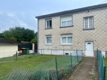 Florange ,Rue Robert de la Marck appartement de type F3 de 60 m2 au rdc comprenant entrée, cuisine équipée, salon, 2 chambres à coucher, salle de bains ,toilette individuel, cave, grand jardin avec véranda ouverte et dépendance 
Syndic bénévole : 200 € par an
Libre de suite , aucun travaux à prévoir
Prix : 146 000 €
