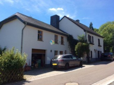 En collaboration avec: Everhome Property
Pour de plus amples informations ou rdv de visite, prière de contacter Mme Jenny LAM  au  352 691 239 138 ou lui envoyer un email au thieuman.lam@everhome.lu.

Une agréable maison d'habitation nichée au c'ur du petit village d'Alscheid et à 11 km du centre de Wiltz établie sur un terrain constructible de  /-31 ares offrant actuellement une superficie totale habitable de  /-250m2 qui se subdivise en 2 parties avec accès indépendant.

L'habitation principale se compose:

 au rdc d'un hall d'entrée, d'un séjour, d'une ancienne cuisine et de 3 belles chambres à coucher avec vue sur le jardin, une salle de douche à l'étage et une petite cave au sous sol. 
Une belle terrasse avec marquise électrique implantée côté jardin ainsi qu'un garage avec atelier de bricolage complètent la 1ere partie de cette charmante maison familiale. 

L'annexe consiste en 3 spacieuses chambres à coucher aménagées à l'étage, au rdc se trouve une salle de bain avec toilette. 

Une 2ème annexe avec vue sur le grand jardin est en cours d'aménagement pour servir de cuisine d'été.

Objet rare présentant un bon potentiel de développement immobilier à saisir par tout investisseur désireux d'y pourvoir un projet de promotion immobilière. 

Prix de vente : 1195 000 '
Disponibilité : à convenir


Mrs. Jenny Thieu Man LAM
EverHome property investments advisory services Luxembourg 
International Investments Advisor
Cell phone :  352 691 239 138 -  352 691 239 132
Ref agence :Alscheid