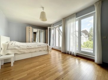 L'agence immobilière Immo-Contact vous propose cette magnifique maison de +/− 256m² de surface totale située à Bertrange.

La localisation idéale offre une proximité enviable avec une multitude de commodités. Les résidents ont la chance d'avoir accès à une variété de centres commerciaux (Belle Étoile et City Concorde), d'écoles (écoles européennes de Mamer, ISL, Conservatoire et lycées) et de commerces (pharmacies, boulangeries, postes, restaurants etc.) ce qui rend leur quotidien à la fois pratique et enrichissant.
Vous retrouverez également les Thermes de Strassen avec sa salle de fitness à moins de 5 minutes.

En somme, vivre dans une maison à Bertrange signifie avoir tout à portée de main.

Construite en 2008, la maison se compose comme suit :

Rez-de-chaussée :
- Hall d'entrée
- Salon de 35m² avec espace salle à manger et accès sur la terrasse et le jardin
- Cuisine équipée séparée avec espace salle à manger
- Débarras
- WC séparés

1er étage :
- Hall de nuit
- 3 chambres à coucher de 10, 14 et 28m² dont deux avec balcon
- Salle de bains avec douche, baignoire, WC et double vasque

2ème étage :
- Hall de nuit
- 2 chambres à coucher de 11 et 25m² dont une utilisée actuellement comme bureau. Chaque chambre a accès sur un balcon
- Salle de bain avec douche et WC

Un grenier, une cave, une buanderie, un local technique, un garage pour deux voitures et un emplacement extérieur viennent compléter ce bien.

À savoir :
- Aucuns travaux à prévoir
- Disponibilité immédiate
- Fibre optique installée

Visites possibles en semaine.

Pour toutes informations contactez-moi au +352 621 794 938.

Estimation de votre bien (sous 48h), contactez nous +352 26 311 992 ou sur info@immocontact.lu.

 ---------- 
Immo-Contact real estate agency offers you this magnificent house of +/− 256m² of total surface area located in Bertrange.

The ideal location offers enviable proximity to a multitude of amenities. Residents are fortunate to have access to a variety of shopping centers (Belle Étoile and City Concorde), schools (European schools in Mamer, ISL, Conservatoire and lycées) and shops (pharmacies, bakeries, post offices, restaurants etc.), making daily life both convenient and rewarding.
You'll also find the Strassen thermal baths with its fitness center less than 5 minutes away.

In short, living in a house in Bertrange means having everything at your fingertips.

Built in 2008, the house is composed as follows:

First floor:
- Entrance hall
- Living room of 35m² with dining area and access to terrace and garden
- Separate fitted kitchen with dining area
- Storeroom
- Separate WC

1st floor :
- Night hall
- 3 bedrooms of 10, 14 et 28m², two with balcony
- Bathroom with shower, bath, WC and double washbasin

2nd floor :
- Night hall
- 2 bedrooms of 11 et 25m², one of which is currently used as an office. Each bedroom has access to a balcony
- Bathroom with shower and WC

An attic, cellar, laundry room, utility room, two-car garage and outdoor parking space complete this property.

Good to know:
- No work required
- Fiber optics installed

Visits possible on weekdays.

For further information, please contact me on +352 621 794 938.

For an estimate of your property (within 48 hours), please contact us on +352 26 311 992 or visit info@immocontact.lu.