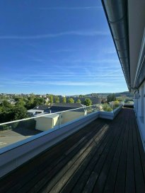 Immo Nordstrooss présente le Penthouse d'exception à MERSCH !!!

D'un cadre de vie raffiné et unique situé dans la prestigieuse à quelques minutes à pied de la station de train.

Penthouse au 5ième et dernière étage.

Ce penthouse d'exception séduit par sa luminosité, ses volumes généreux et son agencement pensé pour le confort au quotidien :

Hall d'entrée avec des armoires encastré ouvrant sur un séjour spacieux baigné de lumière donnant vers belle terrasse sans vis à vis,
Cuisine individuelle et fonctionnelle donnant aussi vers terrasse de +/- 32.19,
Trois belle chambres à coucher une donnant vers balcon de +/- 11.4m2,
Salles de douche avec espace de machine à laver,
WC séparé,
Cave,
Terrasse exceptionnelle de 32,19 m² avec vue imprenable, accessible depuis le séjour grâce à de larges baies vitrées équipé des marquises différents.

Un emplacement intérieur complète ce Jolie Penthouse.

Accès rapide aux axes principaux et vers Luxembourg-ville
Proximité immédiate du centre commercial Topaze, Cactus, Lidl, Aldi...
Quelques minutes de la Gare,
Écoles, crèches et infrastructures pour enfants à proximité
Espaces verts et sentiers piétons, idéaux pour la détente, le sport et une vie familiale équilibrée.

Pour tout renseignement complémentaire ou information veuillez nous contacter par email info@immonordstrooss.lu ou par Tél: 691 850 805.

Proposition de crédit/financement à taux compétitif auprès des banques Luxembourgeoise incluse dans nos services gratuits.