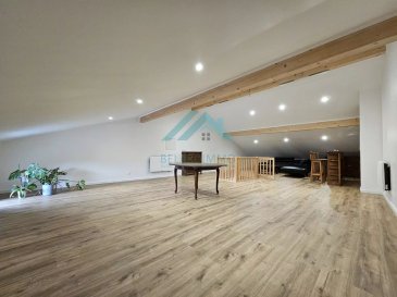 BELARDIMMO vous propose une très belle maison de village entièrement rénovée et meublée avec Annexe située à Rettel, à 5min de la frontière Allemande Perl et Luxembourgeoise Schengen, est composée comme suit:

RDC

- Hall D'entrée 
- Salon avec canapé et meuble TV
- Salle de douche avec WC
- Cuisine entièrement équipée avec ilôt une tables et 
 chaises

Au 1er

- 3 chambres avec placards et lits
- Une salle de bain avec toilette
- Accès à une salle de jeux ou salon de 55m²

Il y a une petite cours entre la maison et l'annexe ou se situe le local buanderie.

L'annexe est composée comme suit

- cuisine équipée
- une chambre
- Accès au jardin

Les conditions à remplir pour la location sont:

- Avoir un CDI
- Avoir un salaire 3X supérieur au loyer

Pour plus d'informations contactez Monsieur Kempf David au 00 352 621 631 841 ou par mail david.kempf16@gmail.com
