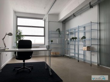 Nous vous proposons à la location ce BUREAU PRIVATIF INDIVIDUEL meublé situé au deuxième étage avec ascenseur d\'un bâtiment de type industriel/loft à Hollerich à proximité directe de la gare de Luxembourg. <br>Ce bureaux saura vous séduire de par son volume (hauteur de 3 mètres), mais aussi son agencement idéal pour y accueillir tous types de profession. <br><br>Bureau disponible + composition du business center : <br>- Bureau de 22 m² (n°6) (selon le plan joint aux photos)<br><br>Accès à: <br>- 1 open-space de 58 m² se situant au milieu de ces bureaux <br>- 1 salle de conférence<br>- 1 kitchenette<br>- raccordement fibre optique disponible<br>- WC homme/femme<br><br>Possibilité de louer un parking indépendamment pour deux voitures en enfilade au prix de 250€ <br><br>A noter que le parking de la gare Park and Rail est à 5 minutes à pieds. <br><br> Conditions : <br><br>Loyer bureau meublé :<br><br>- Bureau 6 (26 m²) : 490€ +150€ charges <br><br> <br>Conditions générales : 3 mois de garantie locative et 3 à 6 mois prépayés (selon le profil) <br><br>Le quartier d Hollerich est en pleine modernisation, à proximité de la future ligne de Tram, il  garantit à ses habitants la proximité des commodités (exs : gare de Luxembourg, accès autoroute...), mais également la convivialité d un quartier actif et vivant, en restant très proche de tout le nécessaire au désir et plaisir du quotidien. <br><br>ViaSun SA, \
