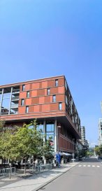 MANSO IMMO vous propose en location magnifique appartement avec 1 chambre, situé à Esch-Belval, un quartier prisé pour son cadre de vie agréable et sa proximité avec toutes commodités.
Avec une surface habitable de +-60 m2 et idéalement exposé, cet bel appartement offre un espace de
vie lumineux et fonctionnel. Il se compose d'une chambre spacieuse, d'un grand salon ouvert sur
une cuisine équipée avec accès à un balcon, ainsi que d'une salle de douche. On y ajoute un WC séparé.

Le prix de la location est 2000€ charges incluses.

Idéalement situé proche de la gare de Belval, des axes routiers les plus importants du sud du Luxembourg, et de toutes commodités, cet appartement offre un cadre de vie pratique et agréable. 

Toutes les indications sont basées exclusivement sur les informations mises à notre disposition par nos clients. Nous n'assumons aucune garantie quant à l'exactitude et l'actualité de ces indications.

Pour plus d'informations, photos ou convenir d'un rendez-vous, vous pouvez nous contacter au :
352 24 51 33 79 info@mansoimmo.lu

MANSO IMMO offers you a magnificent 1-bedroom apartment for rent, located in Esch-Belval, a district renowned for its pleasant living environment and proximity to all amenities.
With a living area of +-60 m2 and ideal exposure, this beautiful apartment offers a bright and functional
functional living space. It comprises a spacious bedroom, a large living room opening onto a
kitchen with access to a balcony, and a shower room. There's also a separate toilet.

The rental price is 2000€ including charges.

Ideally located close to Belval station, southern Luxembourg's main roads and all amenities, this apartment offers a practical and pleasant living environment. 

All information is based exclusively on information provided by our customers. We accept no liability for the accuracy or up-to-dateness of these details.

For further information, photos or to arrange an appointment, please contact us on :
352 24 51 33 79 info@mansoimmo.lu