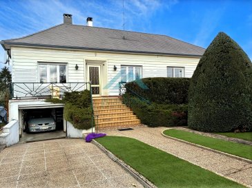 Nous vous proposons cette maison de plain-pied avec sous-sol complet à Hettange-Grande Soetrich, à quelques pas de la gare.

L’espace de vie comprend un spacieux salon-séjour, une cuisine fermée (possibilité d’ouvrir sur le séjour), 5 chambres, 1 salle de bains.

Sous-sol d’environ 150 m² comprenant une buanderie, une chaufferie, une douche, un atelier, une chambre aménageable (non chauffée), trois garages, et à l’arrière, une pièce pour le mobilier de jardin et les outils.
Possibilité d’aménager les combles sur environ 100 m².

Caractéristiques :
- Construction de 1968
- Terrain de 8,38 ares
- Double vitrage récent
- Sous-sol complet
- Balcon
- Terrasse
- Véranda
- Chauffage au gaz à condensation récent
- Combles aménageables
- Nettoyage complet de la toiture + traitement + 2 couches de peinture.

Pour plus d'informations, veuillez contacter Emma KLAM au +352 661 880 526 ou par mail ekbelardimmo@gmail.com

 ---------- 
We offer you this single-storey house with a full basement in Hettange-Grande Soetrich, just a few steps from the station.

The living space includes a spacious living-dining room, a closed kitchen (possibility to open to the living room), 5 bedrooms, 1 bathroom.

Basement of about 150 m² including a laundry room, a boiler room, a shower, a workshop, a convertible bedroom (not heated), three garages, and at the back, a room for garden furniture and tools.
Possibility to develop theattics over about 100 m².

Features:
- Construction from 1968
- Land of 8.38 acres
- Recent double glazing
- Full basement
- Balcony
- Terrace
- Veranda
- Recent gas condensation heating
- Attics to be developed
- Complete roof cleaning + treatment + 2 coats of paint.

For more information, please contact Emma KLAM at +352 661 880 526 or by email ekbelardimmo@gmail.com

 ---------- 
Mir proposéieren Iech dëst Eentgeschoss-Haus mat engem voll-fälend Untergeschoss zu Hettange-Grande Soetrich, e puer Schrëtt vun der Gare.

D’Liewensraum enthält en geräumegen Wohnzimmer-Idyll, eng ofgeschloss Kiche (Méiglechkeet fir opzemaachen um Idyll), 5 Schafzimmer, 1 Buedenzëmmer.

E voll-fälend Undergrond ëmfaasst circa 150 m² mat enger Wäscherei, enger Heizungsraum, engem Dusch, engem Atelier, engem anpassbare Schafzimmer (net geheizt), dräi Garagen, an der hirer Réck, eng Raum fir mobiléierten terrass an déi Tools.
Méiglechkeet fir d’Däischter op ronn 100 m² ze deviséieren.

Charakteristiken:
- Bau aus 1968
- Grundstück vun 8,38 Ares
- Neie Doppelvergläisung
- Voll-fälend Untergeschoss
- Balkon
- Terrass
- Veranda
- Gaskonzept mat neier Kondensatiounsheizung
- Anpassbar Däischtert
- Komplet Reinigungsaarbecht vun der Däischter + Behandlungs + 2 Schichten vu Faarf.

Fir méi Informatiounen, kontaktéiert w.e.g. Emma KLAM um +352 661 880 526 oder per E-Mail ekbelardimmo@gmail.com