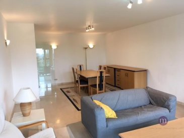 Appartement meublé sis au 6ème étage de  /-105 m2 et comprenant: living avec balcon (orientation sud), cuisine équipée, 2 chambres à coucher dont une avec balcon, salle de bains, WC séparé, hall avec placards, débarras, cave, emplacement souterrain et local vélos commun.

Revêtement du sol: travertin, carrelage et parquet.

Bonne situation dans le village de Kirchberg, proche des Institutions et de tout le complexe de Kirchberg, bonne connexion bus, accès rapide vers autoroute. 
 
Ref agence : 5815336