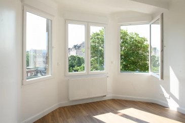 CONTACT Philippe.HAUSHERR.

RARE , APPARTEMENT  de Caractère 81 m2 au 1er étage dans Immeuble avec ascenseur situé Square René Schwartz , à 4 mn à pieds du Centre ville de THIONVILLE, à 10 mn à pieds de la Gare .Proximité du Parc Napoléon et Bord de Moselle.
Cet appartement très lumineux aux prestations de qualité, au sein d un bel immeuble de 7 lots a été entièrement révové comme du neuf.
Un  couloir d entrée dessert une pièce à vivre avec superbe cuisine équipée ouverte ,deux grandes chambres dont une avec balcon , une salle de bain avec douche ,meuble vasque et wc , un grand débaras Un cellier est aménagé pour le lave linge et sèche linge.
Une grande cave complète l appartement .

Fenêtres double vitrage neuves avec volets électriques , vidéophone , chauffage au gaz individuel chaudière neuve ,Fibre optique.
Les charges mensuelles de copropriété sont de 90 euros (ascenceur , l'électricité des communs, entretien des parties communes ...)
Disponible .
Honoraires à la charge du locataire : 890€ TTC
Depot de garantie 1200€

Annonce rédigée par Philippe HAUSHERR , agent commercial enregistré au RSAC THIONVILLE sous le numéro TI 332 168 434 ,détenteur de l'Attestation de Collaborateur de l'Agence CTN Immobilier. 7 place au bois 57000 THIONVILLE. Carte professionnelle n° 5705 2018 000 025 433 Transactions sur immeubles et fonds de commerce délivrée par la CCI de la Moselle. Responsabilité civil professionnelle AXA Paris. Absence de garantie financière : non détention de fonds, effet ou valeur, autre que ceux représentatifs de sa rémunération ou de sa commission, à l'occasion des opérations spécifiées par l'article 1er (1°à 5°) de la Loi du 2 Janvier 1970