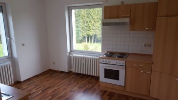 Schöne helle Wohnung in Dahnen

Die Wohnung auf dem 1 Stock hat ein Wohnzimmer, eine geräumige Küche mit Essecke, ein Schlafzimmer und ein Badezimmer mit Dusche und WC.

Die Wohnung liegt in ruhiger Umgebung und verfügt über einen sonnigen Garten.
Ein Außenstellplatz steht zur Verfügung

Keine Maklerprovision!

HAFTUNGSAUSSCHLUSS
Die von uns gemachten Angaben hinsichtlich Größen und Beschaffenheit des Objektes beruhen auf Informationen des Verkäufers bzw. Dritter und sind unverbindlich. Eine Haftung jeglicher Art für die Richtigkeit und Vollständigkeit der Angaben wird daher ausgeschlossen. Unser Angebot erfolgt freibleibend, Zwischenverkauf vorbehalten.
Ref agence :100941