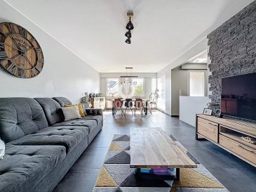 L'agence immobilière Immo-Contact vous propose ce magnifique appartement entièrement rénové en 2019 de +/− 100m² situé à Dudelange.

Idéalement situé dans une rue très calme et sans issue, cet appartement offrant de beaux volumes avec de 2 grandes chambres, terrasse, garage, ce bien est idéal pour un premier achat, un investissement ou une jeune famille.
Vous trouverez les crèches, maisons relais et écoles à moins de 500m, les arrêts de bus au bout de la rue et toutes les premières commodités aux alentours.

L'appartement, au 1er étage, se compose comme suit :

- Hall d'entrée
- Salon spacieux avec espace salle à manger 
- Cuisine équipée semi-ouverte avec accès terrasse orientée Sud-Est
- Débarras
- 2 chambres à coucher de +/− 14m² et 15m²
- Salle de bain avec baignoire, douche, WC
- WC séparé 

Une cave, un garage box viennent compléter ce bien.

Plusieurs emplacement gratuit au pied de la résidence.

Aucun travaux à prévoir.

Disponible immédiatement.

Visites possibles en semaine et le samedi.

Pour toutes informations contactez-moi au +352 621 355 391

Estimation de votre bien (sous 48h), contactez nous +352 26 311 992 ou sur info@immocontact.lu

 ---------- 
The Immo-Contact real estate agency offers you this magnificent apartment completely renovated in 2019 of +/− 100m² located in Dudelange.

Ideally located in a very quiet dead-end street, this spacious apartment with 2 large bedrooms, terrace and garage is ideal for a first purchase, investment or young family.
You'll find crèches, maisons relais and schools less than 500m away, bus stops at the end of the street and all major amenities nearby.

The apartment, on the 1st floor, comprises

- Entrance hall
- Spacious living room with dining area 
- Semi-open fitted kitchen with access to south-east-facing terrace
- Storeroom
- 2 bedrooms of +/− 14m² and 15m² each
- Bathroom with bath, shower and WC
- Separate WC 

A cellar and garage box complete this property.

Several free parking spaces at the foot of the residence.

No work required.

Available immediately.

Visits possible on weekdays and Saturdays.

For further information, please contact me on +352 621 355 391

Estimate your property (within 48 hours), contact us on +352 26 311 992 or info@immocontact.lu