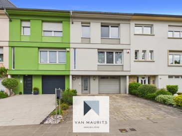 Idéalement située dans un quartier résidentiel et calme à Bonnevoie, cette maison mitoyenne offre une surface totale d'environ ± 198 m², dont ± 148 m² habitables et se compose comme suit :

Au rez-de-chaussée, un hall d'entrée de ± 13 m² dessert un garage de ± 17 m², une cave de ± 6 m², une buanderie de ± 7 m² et une chaufferie de ± 6.5 m².

Au 1er étage, un palier de ± 4.5 m² dessert un spacieux séjour de ± 32 m², une cuisine équipée et aménagée de ± 13 m² avec accès direct à une terrasse de ± 16 m² et une salle de douche de ± 4 m².

Au 2ème étage, un hall de ± 9 m² dessert une chambre de ± 19 m², un dressing de ± 4 m², un bureau de ± 8 m² et une spacieuse salle de bains de ± 13 m².

Le 3ème étage comprend une chambre de ± 30 m² qui pourrait être aménagée en suite parentale.

A l'extérieur, une belle terrasse ensoleillée de ± 20 m² sans vis-à-vis et un abris de jardin de ± 7 m² complètent le bien.

Détails complémentaires :

- Situation idéale au calme
- Chaudière au gaz/ radiateurs ? de 2021
- Châssis PVC, double vitrage
- Volets électriques
- Fibre optique
- Alarme
- Parquet
- Panneaux solaires
- Toiture ? ardoises - 2025
- Terrasse en bois
- Garage avec porte électrique
- Deux emplacements de parking extérieurs
- Écoles, crèches, parcs, aires de jeux, restaurants, commerces
- Desservi par les transports en commun

Personne responsable du bien :

Yuliana Dimitrova  
Tel: +352661 50 27 19  
email: yuliana@vanmaurits.lu