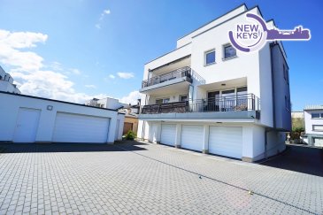 New Keys vous propose en exclusivité ce magnifique appartement lumineux de 88 m² environ, idéalement situé au 1er étage d’un immeuble construit en 2019, avec ascenseur et bien entretenu à Dudelange.

Description du bien :

* Hall d’entrée
* Buanderie privative
* Chambre à coucher avec espace dressing
* Salle d’eau avec douche à l’italienne, WC, vasque et fenêtre
* Deuxième chambre
* WC séparé avec lavabo
* Débarras
* Cuisine entièrement équipée (Siemens et AEG), ouverte
* Salon/salle à manger
* Balcon avec marquise électrique, exposé sud-est

Espaces annexes :

* Cave
* Emplacement intérieur avec prise électrique et lavabo
* Buanderie commune

Equipements :

* VMC Double Flux
* Triple vitrage
* Moustiquaire
* Volets électriques
* Marquise électrique sur le balcon
* Chauffage au sol
* Visiophone
* Fibre optique
* EnergyPass : B/B

Encore sous garantie décennale !


Pour plus de renseignements ou pour organiser une visite, contactez-nous au +352 661 434 100 ou par e-mail à l'adresse kdif@newkeys.lu.