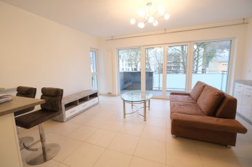 LUXEMBOURG-MULHBENBACH, 82, rue de Mühlenbach, bel appartement lumineux, entièrement meublé, avec 45,09 m2 + terrasse de 6,88 m2 situé au premier étage avec ascenseur dans une résidence de 2012 comprenant : salon avec accès à la terrasse, cuisine ouverte équipée sur le salon, avec four, micro-ondes, lave-vaisselle, plaques de cuisson en céramique, chambre, salle de douche avec toilettes, buanderie commune avec lave-linge et sèche-linge, place de parking avec grande cave attenante (23,27 m2 de cave + parking), disponible à partir du 1er septembre 2025. 
Frais d'agence : un loyer mensuel + TVA 17%, 50% à la charge du locataire, 50% à la charge du propriétaire. Loyer de 1 550 euros + 200 euros de charges 
Pour un couple uniquement. Pas d'animaux. 
Contact et visites : Rosalba Maître, téléphone : 691 550 189 
Email : rosalba@parkagence.lu et Arianna GHITTINO, téléphone 691 205 573, email : arianna@parkagence.lu