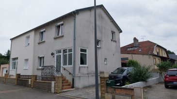 MAISON A LOUER STE MARIE AUX CHENES .  A découvrir, dans un quartier calme agréable maison mitoyenne d'un coté d'une surface de 92 m2 comprenant : Au rez-de-chaussée entrée, wc, cuisine équipée ouverte sur salle à manger, séjour - Au premier étage trois chambres - A l'arrière terrase couverte, petit jardin et remises - place de stationnement à l'intérieur - Chauffage au gaz - Adoucisseur d'eau - Double vitrage - Volets électriques DPE D                                                                                                                        Loyer 1000 EUR + charges 100 EUR (les charges comprennent entretien de la chaudière et de l'adoucisseur d'eau ainsi que les ordures ménagères) Dépot de garantie 1 000 EUR Honoraires d'agence 600 EUR Contact : 06.21.75.88.18