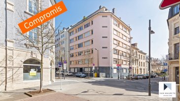***SOUS COMPROMIS***SOUS COMPROMIS***SOUS COMPROMIS

Situé rue Michel Rodange dans un quartier recherché au cœur de la Ville de Luxembourg, ce beau studio comprenant un séjour d'une superficie de ± 18 m2 avec une cuisine ouverte de ± 3 m2 dessert sur une salle de douche avec un w.c de ± 3 m2. L'offre comprend également une cave.

Généralités :

- En plein Centre Ville a proximité des transports, des commerces et de l’autoroute ;
- Situé au Calme
- Fenêtre doubles vitrages
- Studio bien agencé
- Cave
- Ascenseur
- Charges ± 80 €

Contact : 

Geoffrey DEPRE 
GSM :+352 661 127 777
geoffrey@vanmaurits.lu

