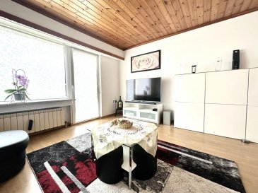 AXHOME IMMO vous propose une maison jumelée avec 3 chambres à coucher, d'une surface habitable d'environ 100 m² (160 m² utiles), sur un terrain d'environ 5,25 ares à Crauthem.



Cette maison est idéale pour une famille et se situe à proximité de toutes les commodités. Elle est disponible immédiatement.



Au rez-de-chaussée, vous trouverez un hall d'entrée, un accès à la terrasse et au jardin, une buanderie, une cave ainsi qu'un garage pouvant accueillir deux voitures.



Le premier étage comprend un hall, une cuisine équipée, une salle à manger avec accès au balcon, un séjour, trois chambres et une salle de bain.



Les atouts de cette maison comprennent son bon état général, une grande terrasse-jardin, un grand garage et la possibilité de 2 stationnements extérieurs. De plus, elle est disponible rapidement et se trouve à proximité de toutes les commodités.



Pour obtenir de plus amples informations, n'hésitez pas à nous contacter par téléphone au +352 691 911 993 ou par email à l'adresse info@axhome.lu.



Nous sommes également à votre disposition si vous souhaitez vendre ou louer votre bien immobilier. Nous prenons en charge toutes les démarches administratives liées à votre bien et proposons des estimations gratuites.





AXHOME IMMO vous propose une maison jumelée avec 3 chambres, d'une surface habitable d'environ 100 m² (160 m² utiles), sur un terrain d'environ 5,25 ares à Crauthem.



Cette maison est idéale pour une famille et se situe à proximité de toutes les commodités. Elle est disponible immédiatement.



Au rez-de-chaussée, vous trouverez un hall d'entrée, un accès à la terrasse et au jardin, une buanderie, une cave ainsi qu'un garage pouvant accueillir deux voitures.



Le premier étage comprend un hall, une cuisine équipée, une salle à manger avec accès au balcon, un salon, trois chambres et une salle de bain.



Les atouts de cette maison comprennent son bon état général, une grande terrasse-jardin, un grand garage et la possibilité de 2 stationnements extérieurs. De plus, elle est disponible rapidement et se trouve à proximité de toutes les commodités.



Pour obtenir de plus amples informations, n'hésitez pas à nous contacter par téléphone au +352 691 911 993 ou par email à l'adresse info@axhome.lu.



Nous sommes également à votre disposition si vous souhaitez vendre ou louer votre bien immobilier. Nous prenons en charge toutes les démarches administratives liées à votre bien et proposons des estimations gratuites.

 ---------- 
AXHOME IMMO bietet Ihnen eine Doppelhaushälfte mit 3 Schlafzimmern und einer Wohnfläche von ca. 100 m² (160 m² Nutzfläche) auf einem Grundstück von ca. 5,25 Ar in Crauthem.



Dieses Haus ist ideal für eine Familie und liegt in der Nähe aller Annehmlichkeiten. Es ist sofort verfügbar.



Im Erdgeschoss finden Sie eine Eingangshalle, Zugang zur Terrasse und zum Garten, eine Waschküche, einen Keller sowie eine Garage, die Platz für zwei Autos bietet.



Im ersten Stock befinden sich ein Flur, eine ausgestattete Küche, ein Esszimmer mit Zugang zum Balkon, ein Wohnzimmer, drei Schlafzimmer und ein Badezimmer.



Zu den Vorteilen dieses Hauses zählen sein guter Allgemeinzustand, eine große Gartenterrasse, eine geräumige Garage und die Möglichkeit von 2 Außenparkplätzen. Darüber hinaus ist es schnell verfügbar und liegt in der Nähe aller Annehmlichkeiten.



Für weitere Informationen kontaktieren Sie uns bitte telefonisch unter +352 691 911 993 oder per E-Mail unter info@axhome.lu.



Auch wenn Sie Ihre Immobilie verkaufen oder vermieten möchten, stehen wir Ihnen gerne zur Verfügung. Wir kümmern uns um alle Verwaltungsvorgänge rund um Ihre Immobilie und bieten kostenlose Kostenvoranschläge an.

 ---------- 
AXHOME IMMO presents a semi-detached house with 3 bedrooms, offering a living area of around 100m² (160m² usable), situated on a plot of approximately 5.25 ares in Crauthem.



This house is perfect for a family and is conveniently located near all amenities. It is available immediately.



On the ground floor, you will find an entrance hall, access to the terrace and garden, a laundry room, a cellar, and a garage that can accommodate two cars.



The first floor consists of a hallway, a fully equipped kitchen, a dining room with access to the balcony, a living room, three bedrooms, and a bathroom.



The advantages of this house include its good overall condition, a large garden terrace, a spacious garage, and the possibility of 2 outdoor parking spaces. Additionally, it is available for quick occupancy and is close to all amenities.



For more information, please do not hesitate to contact us by phone at +352 691911993 or by email at info@axhome.lu.



We are also available to assist you if you wish to sell or rent your property. We handle all administrative procedures related to your property and offer free estimates.