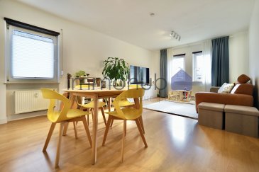 immohub, votre partenaire immobilier à Steinfort, vous propose à la vente ce bel appartement rénové en 2018, situé au premier étage d'une résidence bien entretenue à 6 unités construite en 1994. D'une surface habitable d'environ 70,34 m², ce bien se distingue par son excellent état général et sa distribution fonctionnelle et ses vues dégagées

L'appartement se compose comme suit :
-Hall d'entrée : 6,05 m²
-Double séjour : 24,00 m²
-Cuisine équipée indépendante 7,95 m²
-Débarras : 1,95 m2
-Chambre I : 10,40 m²
-Chambre II : 15,35 m²
-Salle de douche : 4,20 m²
-Balcon orienté Nord : 9,42 m², accessible depuis les deux chambres

L'appartement se complète par:
-Garage fermé : 17,20 m²
-Cave privative : 9,47 m²
-Emplacement extérieur (jouissance exclusive)

Équipements & caractéristiques :
-Double vitrage / Châssis en PVC / Volets manuels
-Dalles en béton
-Chauffage au gaz / Chaudière 2003
-Cuisine équipée - Electroménager Whirlpool
-Charges mensuelles : ± 300 €
-Classe énergétique (CPE) : F/G