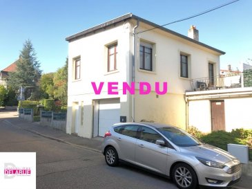 Ars-sur-Moselle Vente  - Maison     119 200 € MAISON INDIVIDUELLE ARS SUR MOSELLE - 2 pièce(s) - 61 m2. ************A été vendu par L'Immobilière Delarue en mars 2021 suite à cette transaction nous cherchons pour nos acquéreurs une maison entre 2 et 3 chambres secteur Ars-sur-Moselle, Ancy-Dornot, Jouy aux Arches, Corny sur Moselle et Novéant faire proposition à l'agence pour une estimation gratuite de votre bien.*************~~L'Immobilière Delarue vous propose un coquet pavillon individuel composé au rez de chaussé d'une entrée et d'un garage.~Quant au 1er étage lumineux, il dessert une salle de bain avec WC, une chambre avec terrasse et un salon/séjour avec une cuisine équipée.~A l'extérieur sous la terrasse, il y a une cave avec un jardinet.~~Chauffage au gaz.~Toiture isolée avec watt de cellulose.~Taxe foncière: 500 EUR/an.~~La commune de Ars sur Moselle fait partie de Metz Métropole, elle bénéficie de transports en commun, de nombreux commerces de proximité (Banques, Poste, supermarché, tabac, boulangerie, etc.) et d'une gare SNCF reliant Metz à Luxembourg ville.~~Le prix de ce bien est 119200 EUR et les honoraires sont intégralement à la charge du vendeur.~Pour tout renseignement, veuillez contacter Mr Weigerding au 06.07.46.97.88