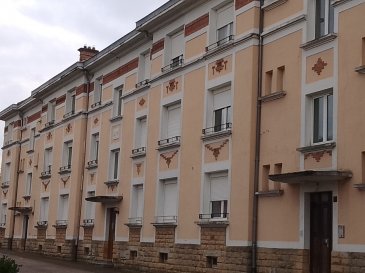 Appartement de Type F3 de 61.61 m² situé au 1er Etage du Bâtiment BAILLEUX et comprenant : Entrée, WC, Salle de bains, Cuisine, Séjour, Débarras, 2 Chambres, Chauffage au GAZ, Cave, Parking collectif et espaces verts collectifs
Frais d'agence de 420 € TTC