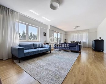 VUE DÉGAGÉE, LUMINOSITÉ ET CALME ABSOLU À CENTS 
Un bijou rare sur le marché !

Immo-Contact vous présente ce magnifique duplex de +/− 136 m² offrant 3 chambres, terrasse et garage, entièrement rénové en 2021, situé dans une rue calme et recherchée de Luxembourg-Cents. 

Luxembourg-Cents : quartier résidentiel prisé, proche du centre-ville, des écoles, des transports et de toutes les commodités.

Son emplacement privilégié offre un environnement paisible et idéal pour une famille.

Dès l’entrée, vous serez séduits par les volumes, la luminosité omniprésente et la qualité des prestations.

Le bien se compose comme suit :

Au rez-de-chaussée :

- Spacieux hall d’entrée avec placard encastré
- Salon baignée de lumière avec espace salle à manger et accès direct à la terrasse orientée sud-est, parfaite pour profiter du soleil 
- Cuisine équipée séparée, moderne et élégante
- Suite parentale avec salle de bain attenante, douche à l’italienne, WC, vasque et fenêtre
- WC séparé
- Buanderie privative et accès direct au garage box

au niveau inférieur :

- Deux belles chambres
- Salle de bain avec baignoire, vasque et WC

Deux caves et un garage viennent compléter ce bien.

- Aucun travaux à prévoir
- Rénovation récente et soignée
- Espaces bien pensés
- Petite copropriété bien entretenue

Disponibilité à convenir

Visites possibles en semaine et le samedi.

Pour toutes informations contactez-moi au +352 621 391 355.

Estimation de votre bien (sous 48h), contactez-nous au +352 26 311 992 ou sur info@immocontact.lu.

 ---------- 
RELAXED VIEW, BRIGHTNESS AND ABSOLUTE QUIETNESS AT CENTS 
A rare gem on the market!

Immo-Contact presents this magnificent duplex of +/− 136 m² with 3 bedrooms, terrace and garage, fully renovated in 2021, located in a quiet, sought-after street in Luxembourg-Cents. 

Luxembourg-Cents: a sought-after residential area close to the city center, schools, transport and all amenities.

Its privileged location offers a peaceful environment ideal for families.

As soon as you enter, you'll be seduced by the spaciousness, the omnipresent brightness and the quality of the fixtures and fittings.

The property comprises

First floor:

- Spacious entrance hall with built-in cupboard
- Light-filled living room with dining area and direct access to south-east-facing terrace, perfect for soaking up the sun 
- Separate, modern and elegant fitted kitchen
- Master suite with en-suite bathroom, walk-in shower, WC, washbasin and window
- Separate toilet
- Private laundry room and direct access to garage box

Lower level:

- Two large bedrooms
- Bathroom with bath, washbasin and WC

Two cellars and a garage complete this property.

- No work required
- Recent, meticulous renovation
- Well-thought-out spaces
- Small, well-maintained condominium

Availability by arrangement

Visits possible on weekdays and Saturdays.

For further information, please contact me on +352 621 391 355.

For an estimate of your property (within 48 hours), contact us on +352 26 311 992 or info@immocontact.lu.