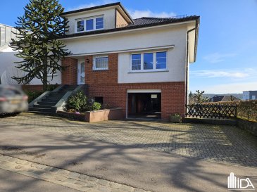 L'Immobilière de l'Attert vous propose en vente cette maison jumelée à rénover située dans le village de Grosbous.

La maison d'une surface habitable de +/- 135m² construite sur un terrain de 9,29 ares se compose comme suit:

Niveau rue:
- garage pour 2 voitures avec accès sur grande terrasse et jardin
- chaufferie
- caves
- buanderie
- wc séparé.

Niveau 1er étage:
- spacieux hall d'entrée
- salle de bain, lavabo, wc
- grand séjour / salle à manger de +/- 36 m²
- 2 chambres à coucher de +/- 15 m²
- belle cuisine équipée séparée avec sortie sur balcon et accès vers jardin.

Niveau 2ème étage:
- possibilité d'ajouter 2 chambres à coucher
- grenier.

Plusieurs parkings devant la maison.

Pour plus d'informations ou pour visiter cette propriété, contactez-nous au +352 23 62 90 20 ou sur immo@immoaida.lu

Consultez nos biens sur www.immoaida.lu