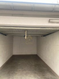 Garage fermé à louer sis à Hollerich, 23 Bvd Dr Charles Marx
Porte de garage motorisée
Prise electrique
Disponible de suite
Dépot de garantie 400 €
Bail minimum 1 an
A louer uniquement comme garage, pas comme dépôt !!

Pour plus d'informations ou pour organiser une visite, n'hésitez pas à nous contacter.

REAL G IMMO vous accompagne dans toutes vos démarches administratifs et financières. Nous réalisons également une ESTIMATION GRATUITE de votre bien.

Les frais d'agence sont partagés entre le bailleur et le locataire à hauteur de 50%.

 ---------- 
Covered garage for rent located in Hollerich, 23 Bvd Dr Charles Marx
Motorized garage door
Electrical outlet
Available immediately
Security deposit of €400
Minimum lease of 1 year
For rent only as a garage, not as storage!!

For more information or to arrange a visit, do not hesitate to contact us.

REAL G IMMO supports you in all your administrative and financial procedures. We also provide a FREE ESTIMATE of your property.

Agency fees are shared equally between the landlord and the tenant at 50%.