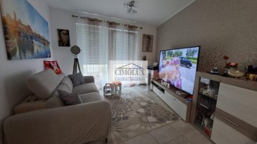 L'agence Cimolux vous présente un appartement, situé dans une rue calme à Schifflange, près de toutes les commodités, à 5 min de la gare de trains, église, écoles, centre, à 2 min de Foetz et de l'autoroute.

L'appartement est situé au rdch et se compose de : 
- Salon et salle à manger
- Cuisine équipée 
- 2 chambres à coucher
- 1 salle de douche 
- Ascenseur 
- 2 emplacements parking intérieur 
- cave et buanderie 

Facilités pour les personnes à capacité réduite d'accéder a l'appartement qui se trouve juste a l'entrée de l'immeuble.

Pour l'obtention de votre crédit, notre relation avec nos partenaires financiers vous permettront d'avoir les meilleurs conditions.

N'hésitez pas à contacter CIMOLUX. Notre équipe se tient à votre disposition pour vous accompagner dans votre projet immobilier.

Pour plus d'informations contactez l'agence on parle français, allemand, luxembourgeois, anglais, portugais et italien.