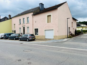 Le Bureau Immobilier Loewen-Kill présente à la vente cette maison avec granges à rénover au centre du village de Canach (Commune de Lenningen), se composant comme suit:

Au rez-de-chaussée:
. Hall d'entrée
. Salon et salle à manger
. Cuisine avec débarras
. Salle de bains

A l'étage:
. Quatre chambres

Grenier au-dessus

Le bien est complété par:
. Atelier d'une surface d'environ 91,02m2
. Etable d'une surface d'environ 124,84m2
. Garage avec mezzanine d'une surface d'environ 108m2

Les travaux de rénovations à prévoir devront respecter la réglementation sur la protection patrimoniale applicable au bien immobilier.

Nous sommes à votre disposition pour tout renseignement complémentaire et un rendez-vous de visite:
contact@loki.lu
00352 691 93 22 02

Les honoraires de négociation sont à la charge du vendeur.