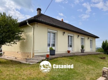 Bouzonville Vente  - Maison     189 000 € Maison individuelle F5. Maison individuelle F5 se composant d'un salon salle manger avec cheminée, une cuisine indépendante équipée donnant sur véranda. 3 chambres, salle de bains, WC indépendant. 
Sous-sol complet avec garage pour deux voitures, 2 caves, chaufferie/buanderie et salle de douche avec WC.