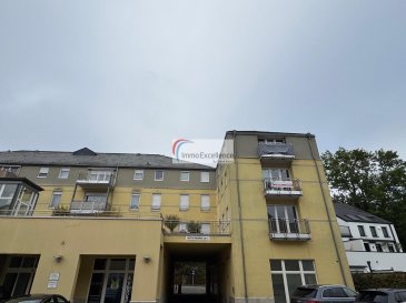 IMMO EXCELLENCE vous propose en exclusivité ce joli appartement d'une surface utile pondérée de 81,43 m², situé au 2ème étage d'une résidence et bénéficiant d'un environnement calme.

L'appartement se compose comme suit : un hall d'entrée (2,89 m²), un spacieux double séjour (29,01 m²) avec accès direct à un balcon (2,72 m²), une cuisine moderne et entièrement équipée avec des appareils électroménagers de la marque MIELE (9,38 m²), un deuxième hall (6,61 m²), un débarras (1,40 m²), une salle de douche avec raccordement pour la machine à laver (3,55 m²), un W.C. séparé (1,18 m²), une chambre à coucher (10,26 m²), ainsi qu'une deuxième chambre à coucher (12,73 m²).

La configuration de la résidence garantit une atmosphère particulièrement paisible : un bureau se trouve au rez-de-chaussée et un seul appartement se trouve au troisième étage.

L'appartement bénéficie également d'une situation privilégiée, à quelques pas seulement de la fameuse rue de la Gare et de ses nombreuses commodités. Le centre médical se trouve quant à lui dans le bâtiment situé juste en face.

Située à seulement 25 minutes du centre-ville de Luxembourg, Echternach offre un cadre de vie agréable tout en permettant un accès rapide à la capitale.

Un bien idéal pour ceux qui recherchent confort, calme et proximité des commodités.

À voir absolument !


IMMO EXCELLENCE bietet Ihnen exklusiv diese schöne Wohnung mit einer gewichteten Nutzfläche von 81,43 m², gelegen im 2. Obergeschoss einer gepflegten Residenz und in einer ruhigen Umgebung.

Die Wohnung setzt sich wie folgt zusammen: ein Eingangsbereich (2,89 m²), ein großzügiger Doppel-Wohnbereich (29,01 m²) mit direktem Zugang zu einem Balkon (2,72 m²), eine moderne und voll ausgestattete Küche mit Elektrogeräten der Marke MIELE (9,38 m²), ein zweiter Flur (6,61 m²), ein Abstellraum (1,40 m²), ein Duschbad mit Anschluss für die Waschmaschine (3,55 m²), ein separates WC (1,18 m²), ein Schlafzimmer (10,26 m²) sowie ein zweites Schlafzimmer (12,73 m²).

Die Aufteilung der Residenz sorgt für eine besonders ruhige und angenehme Wohnatmosphäre: Im Erdgeschoss befindet sich ein Büro und im dritten Obergeschoss lediglich eine weitere Wohnung.

Die Wohnung verfügt zudem über eine sehr gute Lage, nur wenige Schritte von der bekannten Rue de la Gare mit ihren zahlreichen Einkaufsmöglichkeiten und Annehmlichkeiten entfernt. Das medizinische Zentrum befindet sich direkt im gegenüberliegenden Gebäude.

Echternach liegt nur etwa 25 Minuten vom Stadtzentrum Luxemburgs entfernt und bietet somit eine angenehme Verbindung zwischen ruhigem Wohnen und guter Erreichbarkeit der Hauptstadt.

Eine Immobilie, die Komfort, Ruhe und eine hervorragende Lage miteinander verbindet.

Besichtigung unbedingt empfehlenswert!


IMMO EXCELLENCE is pleased to offer you exclusively this lovely apartment with a weighted usable area of 81.43 m², located on the 2nd floor of a residence and offering a peaceful living environment.

The apartment comprises: an entrance hall (2.89 m²), a spacious double living room (29.01 m²) with direct access to a balcony (2.72 m²), a modern fully equipped kitchen with MIELE appliances (9.38 m²), a second hallway (6.61 m²), a storage room (1.40 m²), a shower room with a connection for the washing machine (3.55 m²), a separate WC (1.18 m²), one bedroom (10.26 m²), as well as a second bedroom (12.73 m²).

The layout of the residence provides a particularly quiet and pleasant living environment: there is an office on the ground floor and only one apartment on the third floor.

The apartment also benefits from an excellent location, just a few steps from the well-known Rue de la Gare and its numerous amenities. The medical centre is located in the building directly opposite.

Echternach is only approximately 25 minutes from Luxembourg City centre, offering an attractive combination of peaceful living and convenient access to the capital.

A property combining comfort, tranquillity and a convenient location.

An apartment definitely worth viewing!