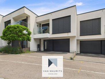 Situé dans la commune de Luxembourg dans le quartier d'Eich, dans une rue calme, sans issue, ce beau duplex construit en 2013, d'une surface habitable de ± 142 m² pour une surface totale de ± 168 m², se compose comme suit :
                            
Au premier niveau un hall d'entrée de ± 7 m² avec une armoire encastrée dessert une salle de douche de ± 4 m² (douche, wc, lavabo), trois chambres : une de ± 10 m², une de 16 m², ainsi qu'une de ± 19 m² avec un dressing sur mesure et une salle de bain privative de ± 7 m² (baignoire, douche, double vasque, wc).

Ensuite un escalier descend vers un large espace ouvert, composé d'un séjour salon/salle à manger/cuisine de ± 53 m² avec accès à une terrasse de ± 23 m², orientée sud-est. Une buanderie/cave de ± 9 m², un débarras ainsi qu'un wc séparé de ± 2 m² complètent cet étage.

Un jardin de ± 50 m² et un garage de ± 20 m² complètent l'offre.

Détails complémentaires :
Passeport énergétique B - A ;
Chaudière au gaz, chauffage au sol ;
Fenêtres châssis PVC, triple vitrage, stores électriques ;
Jardin privé ;
Orientation sud-est, très lumineux ;
Rue calme, sans issue ;
Kirchberg et centre-ville à 5 min.
Copropriété de 2 unités.

Personne de contact : Katia Gravière
Tél. : 661332 962 / mail : katia@vanmaurits.lu