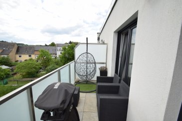 En Exclusivité, ImmoHouse vous propose ce charmant appartement 2 chambres idéalement situé à Kayl.

Au deuxième étage d'une résidence soignée avec ascenseur ce bel appartement de 70m² se compose de:

-Un agréable hall d'entrée  
-Un salon/salle à manger avec balcon  
-Une cuisine équipée ouverte sur la pièce de vie  
-Deux chambres à coucher  
-Une salle de douche avec wc  
-Une buanderie  

A cela s'ajoutent:  
-Un emplacement intérieur  
-Une cave privative  

Contactez nous pour plus d'informations.