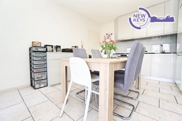 New Keys vous propose cet appartement lumineux de 53 m² environ, idéalement situé au 2e étage d’un immeuble bien entretenu à Dudelange.

Description du bien :

Cet appartement offre des espaces bien agencés et fonctionnels :
* Salle à manger / Cuisine équipée
* Salon avec accès à un balcon
* Chambre à coucher
* Salle d’eau avec douche, WC et espace buanderie (elle dispose d’une fenêtre)

Espaces annexes :
* Cave privative
* Place de parking extérieur privative

Pour plus de renseignements ou pour organiser une visite, contactez-nous au +352 661 434 100 ou par e-mail à l'adresse kdif@newkeys.lu.