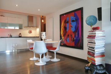 AMA LUX IMMOBILIERE vous propose en exclusivité ce magnifique appartement de +- 55 m² habitables situé dans une résidence de 2013 dans une rue calme à Luxembourg-Hollerich

L'appartement idéalement placé entre Luxembourg Gasperich et Luxembourg centre pourra séduire pour une première acquisition ou un investissement locatif.

Situé au 1er étage, l'appartement se décompose comme suit:

- hall d'entrée avec vidéo-parlophone, WC séparé et vestiaire sur mesure 
- cuisine moderne entièrement équipée ouverte sur le double living
- accès au balcon parfaitement exposé au sud 
- grande chambre parentale avec son dressing sur mesure attenant
- salle de douche avec grand meuble et miroir sur mesure 

Viendront compléter le bien un emplacement de parking intérieur type lift, une cave et un emplacement dans la buanderie commune. 

A noter que l'appartement est équipé et meublé avec des prestations sur mesure qualitatives. 

Luxembourg-Hollerich, quartier en plein essor prisé de la ville de Luxembourg allie tout le confort nécessaire au quotidien et tous les privilèges de par sa situation géographique stratégique.

Vous trouverez à proximité de l'appartement tout le nécessaire au quotidien, accolé à la Pétrusse, à +- 15 minutes à pied de la Place d'Armes, +- 5 minutes de la gare de Luxembourg ville, les transports en commun (tram à 7 min, bus...), tous les types de commerces et services essentiels, et l'accès autoroute à +- 1 minute en voiture mais aussi des crèches, des écoles primaires et des lycées....

Bien à saisir et venir visiter sans hésiter, pour plus d'informations ou planifier une visite éventuelle, merci d'appeler Monsieur Adrien BLONDEL au +352.621.611.777 ou d'écrire par email à ab@amalux.lu

Nous nous ferons un plaisir de vous accompagner dans vos projets de vente, de location, nous vous proposons des estimations gratuites, discrètes et surtout réalistes.