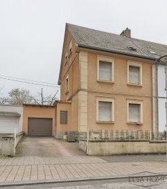 À vendre : Maison en carcasse avec permis d'aménagement validé. Possibilité de personnalisation

Vous recherchez une maison à construire ou à finir selon vos goûts et vos envies. Cette propriété représente une opportunité unique dans un quartier résidentiel recherché. Actuellement en état de carcasse, elle bénéficie d'un permis d'aménagement déjà validé, ce qui vous permet de réaliser les travaux de finition à votre convenance.  

Caractéristiques principales :  

Maison en carcasse, prête à être aménagée selon vos préférences.  

Permis de construire et d'aménagement déjà obtenu, facilitant la réalisation des travaux.  

 La liberté de choisir et d'exécuter vous-même ou avec des artisans les travaux de finition : sols, peintures, cuisine, salles d'eau, etc.  

Potentiel d'aménagement : jusqu'à 3 chambres, un bureau, plusieurs salles d'eau, WC séparés, terrasse, jardin spacieux, garage pour une voiture, stationnement extérieur.  

La commune a validé le projet, vous offrant une grande liberté pour concevoir la maison selon vos envies.  

Avantages :  

Prix attractif pour une maison à finir selon vos goûts.  

Flexibilité pour réaliser les travaux à votre rythme et selon votre budget.  

Opportunité d'investir dans une propriété avec un fort potentiel de personnalisation.  

Une option clé en main, entièrement rénovée et prête à emménager, peut également être envisagée. Le prix de cette version sera à définir en fonction des travaux de finition à réaliser pour finaliser la maison.  

Ne laissez pas passer cette chance de réaliser votre projet immobilier !  

Pour toutes questions ou demandes d'informations, n'hésitez pas à nous contacter, nous serons toujours à votre service.

Agence ELSA'HOME à votre écoute pour la concrétisation de vos projets en toute confiance.

---------------------------------------------------------------

For Sale: Shell House with Validated Building Permit. Customization Possibilities

Are you looking to build or finish a home according to your tastes and preferences? This property offers a unique opportunity in a sought-after residential neighborhood. Currently in shell condition, it benefits from a pre-approved building permit, allowing you to complete the finishing works at your convenience.

Main Features:

Shell house ready to be customized to your liking.
  
Building and planning permits already obtained, simplifying the development process.  

Freedom to choose and carry out the finishing works yourself or with professional craftsmen: flooring, painting, kitchen, bathrooms, etc.  

Potential layout: up to 3 bedrooms, an office, multiple bathrooms, separate toilets, a terrace, spacious garden, garage for one car, and outdoor parking.  

The municipality has approved the project, offering you great flexibility to design the house according to your wishes.

Advantages:

Attractive price for a home you can finish to your tastes. 
 
Flexibility to carry out the work at your own pace and within your budget.  

An excellent investment opportunity with high potential for customization.

A turnkey option, fully renovated and move-in ready, can also be considered. The price for this version will be determined based on the finishing works needed to complete the house.

Don't miss this opportunity to realize your real estate project!  

For any questions or further information, please do not hesitate to contact us. We are always here to serve you.

ELSA'HOME Agency ? Listening to your needs for successful projects, with confidence.