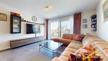 Découvrez votre futur chez-vous avec IMMOLORENA, l’agence partenaire de la CHAMBRE IMMOBILIÈRE DU LUXEMBOURG  cet élégant appartement haut de gamme dans une petite résidence de 13 unités - Construction 2021

Vous recherchez le parfait équilibre entre modernité et confort ? Cet appartement  est fait pour vous ! Situé dans une petite résidence contemporaine de seulement 13 unités, cet espace de vie raffiné est l’incarnation du luxe et du style.

 Entrée et espaces de vie :
- Hall d’entrée : 9,29 m² accueillant.
-Double living de 32,16 m² avec cuisine équipée : moderne et chic.

 Espaces extérieurs :
- Balcon : 10,82 m², un espace privilégié pour savourer votre café du matin ou profiter d'un apéritif au soleil, tout en ayant vue sur un paysage serein.

 Chambres confortables :
- Chambre principale : 10,82 m², intime et chaleureuse, invitant au repos et au bien-être.
- Deuxième chambre : 9,42 m², idéale pour chambre d'enfant ou bureau.

 Salle de bains :
- Salle de bains / Toilettes : 5,3 m², un espace moderne et raffiné, pensé pour votre confort et votre bien-être.

 Espace de rangement :
- Débarras de 2,53 m2

 La cave et la buanderie: une cave de 7,26 m2, et buanderie commune.

 Stationnement :
- POSSIBILITÉ D'ACQUERIR UN EMPLACEMENT INTERIEUR AU PRIX DE 35.000 € 

Cet appartement, bâti avec soin en 2021, incarne le summum du confort moderne. Avec des finitions haut de gamme et des espaces intelligemment conçus, il n'attend plus que vous !

 Caractéristiques de l’appartement :

- Chauffage au sol : pour une chaleur douce et uniforme dans toutes les pièces.
- Ascenseur : facilitant l'accès à chaque niveau de la résidence.
- Ventilation double flux : pour un air intérieur toujours frais et sain.
- Triple vitrage : garantissant une isolation phonique et thermique optimale.
- Store électriques : pour un confort maximum et un contrôle de la lumière.
- Fenêtres en aluminium : alliant durabilité et esthétique moderne.

À VOIR ABSOLUMENT !!!

Pour plus d’informations ou pour planifier une visite, n’hésitez pas à contacter :  
Joanna RICKAL : +352 621 36 56 40  
Vitor Pires : +352 691 761 110  

L’agence ImmoLorena est à votre disposition pour toutes vos recherches et vos transactions de locations et ventes au Luxembourg, en France et en Belgique.