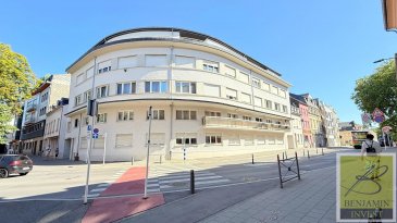 Appartement 2 chambres avec garage ? Centre d'Esch-sur-Alzette

À vendre ? Bel appartement de ± 79 m² habitables, idéalement situé au centre d'Esch-sur-Alzette.

Situé au rez-de-chaussée, cet appartement bien entretenu bénéficie d'une situation privilégiée, à proximité immédiate de toutes les commodités : commerces, hôpital, écoles, crèches, transports en commun et services du quotidien.

L'appartement est en bon état général et aucuns travaux ne sont à prévoir. Il dispose notamment d'une cuisine récente et d'un espace de vie agréable avec living ouvert sur la cuisine et la salle à manger.

Composition du logement :
Hall d'entrée
Living / salle à manger avec cuisine ouverte
Cuisine récente
2 chambres à coucher :
Chambre 1 : ± 14 m²
Chambre 2 : ± 11 m²
Salle de douche
WC séparé
Débarras / réserve
Cave privative
Garage privatif
Local poubelles

Informations complémentaires :
Surface habitable : ± 76 m²
Étage : Rez-de-chaussée
Chauffage individuel
Charges mensuelles : ± 170 €
Appartement bien entretenu
Pas de travaux importants à prévoir
Cuisine récente

Les atouts :
Emplacement central à Esch-sur-Alzette
± 76 m² habitables
2 chambres de 14 m² et 11 m²
Living ouvert sur cuisine et salle à manger
Cuisine récente
Rez-de-chaussée
Garage privatif + cave
Chauffage individuel
Faibles charges : ± 170 €/mois
Proximité immédiate des commerces, écoles, crèches et hôpital

Un appartement fonctionnel et agréable, idéal pour un couple, une petite famille, des personnes âgées ou pour un investissement, à découvrir sans tarder ! Libre de suite !