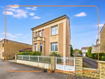 Paco Perez et Novin’ Real Estate vous présentent une maison individuelle de caractère à vendre à Garche, dans la commune de Thionville, à seulement quelques minutes de la frontière luxembourgeoise. Située dans un environnement calme et recherché, cette propriété offre un cadre de vie idéal pour toute personne souhaitant s’installer à proximité immédiate du Luxembourg.

La maison développe une surface habitable d’environ 200 m² sur un terrain de 5,32 ares. Construite en 1937 et régulièrement entretenue, elle présente de beaux volumes, une organisation fonctionnelle et plusieurs espaces extérieurs agréables, dont une véranda, une terrasse spacieuse et un jardin à l’abri des regards.

Le bien se distingue comme suit :

Sous-sol : deux caves, une buanderie et une cave à vin.

Rez-de-chaussée : une entrée avec rangements, une véranda d’environ 29 m² donnant sur la terrasse et le jardin, une cuisine équipée haut de gamme, une salle à manger, un salon avec cheminée et un WC séparé.

Premier étage : trois chambres de 13,6 à 15,6m², un WC séparé et une salle de bain lumineuse avec douche, baignoire et accès à un dressing.

Deuxième étage : une suite parentale de 35m2 avec salle d’eau et dressing.

Atouts techniques et caractéristiques : 
surface brute de 220 m² - terrain de 5,32 ares - maison construite en 1937 - rénovations régulières - toiture en tuiles terre cuite refaite en novembre 2018 - dalle en béton - chauffage au gaz avec chaudière Weishaupt - plancher chauffant au salon - fenêtres en PVC double vitrage - fibre optique - orientation principale sud-sud-est côté salon - environ 16000€ de mobilier inclus. 

Localisation : Garche est un village rattaché à Thionville, apprécié pour sa proximité immédiate avec le Luxembourg. Le secteur se trouve à environ 15 minutes de Dudelange ou Frisange, et à 30 minutes de Luxembourg-Ville. La gare de Hettange-Grande est accessible en moins de 5 minutes, celle de Thionville en environ 10 minutes. L’environnement offre un équilibre entre nature et accessibilité, avec de nombreux sentiers permettant de rejoindre la Moselle à pied et des accès rapides vers les grands axes autoroutiers reliant Luxembourg et Metz.

Prix de vente : 595 000 euros.

Visites et informations, contactez : Paco Perez / Novin’ Real Estate / â€ª+352 26 19 21 1

 ---------- 
Paco Perez und Novin’ Real Estate präsentieren Ihnen ein charaktervolles, freistehendes Einfamilienhaus zum Verkauf in Garche, einem Ortsteil von Thionville, nur wenige Minuten von der luxemburgischen Grenze entfernt. In einer ruhigen und begehrten Wohnlage gelegen, bietet diese Immobilie ein ideales Lebensumfeld für alle, die sich in unmittelbarer Nähe zu Luxemburg niederlassen möchten.

Das Haus verfügt über eine Wohnfläche von ca. 200 m² auf einem Grundstück von 5,32 Ar. Es wurde 1937 erbaut, regelmäßig instand gehalten und besticht durch großzügige Räume, eine funktionale Aufteilung sowie mehrere attraktive Außenbereiche, darunter eine Veranda, eine große Terrasse und ein uneinsehbarer Garten.

Die Immobilie ist wie folgt aufgeteilt:

Untergeschoss: zwei Kellerräume, eine Waschküche und ein Weinkeller.

Erdgeschoss: Eingangsbereich mit Stauraum, eine ca. 29 m² große Veranda mit Zugang zur Terrasse und zum Garten, eine hochwertige Einbauküche, Esszimmer, Wohnzimmer mit Kamin sowie ein separates WC.

Erstes Obergeschoss: drei Schlafzimmer von 13,6 bis 15,6 m², ein separates WC und ein helles Badezimmer mit Dusche, Badewanne und Zugang zu einem Ankleidezimmer.

Zweites Obergeschoss: eine Elternsuite mit 35 m², Duschbad und Ankleidezimmer.

Technische Merkmale und Ausstattung:
Bruttogrundfläche 220 m² – Grundstück 5,32 Ar – Baujahr 1937 – regelmäßige Renovierungen – Dach mit Tonziegeln im November 2018 erneuert – Betondecken – Gasheizung mit Weishaupt-Kessel – Fußbodenheizung im Wohnzimmer – PVC-Fenster mit Doppelverglasung – Glasfaseranschluss – Hauptausrichtung Süd-Südost auf der Wohnbereichsseite – ca. 16.000 € Möbel im Preis enthalten.

Lage: Garche ist ein zu Thionville gehörendes Dorf, das für seine unmittelbare Nähe zu Luxemburg geschätzt wird. Der Standort liegt etwa 15 Minuten von Dudelange oder Frisange und 30 Minuten von Luxemburg-Stadt entfernt. Der Bahnhof Hettange-Grande ist in weniger als 5 Minuten erreichbar, der Bahnhof Thionville in ca. 10 Minuten. Die Umgebung bietet eine ideale Balance zwischen Natur und guter Anbindung, mit zahlreichen Wanderwegen bis zur Mosel und schnellen Zufahrten zu den Autobahnen in Richtung Luxemburg und Metz.

Verkaufspreis: 595.000 €.

Besichtigungen und Informationen:
Paco Perez / Novin’ Real Estate / +352 26 19 21

 ---------- 
Paco Perez and Novin’ Real Estate are pleased to present a characterful detached house for sale in Garche, part of the municipality of Thionville, just a few minutes from the Luxembourg border. Situated in a quiet and sought-after environment, this property offers an ideal living environment for anyone wishing to settle in the immediate vicinity of Luxembourg.

The house offers a living area of approximately 200 m² on a 5.32 ares plot. Built in 1937 and regularly maintained, it features generous volumes, a functional layout and several pleasant outdoor spaces, including a veranda, a spacious terrace and a private garden.

The property is arranged as follows:

Basement: two cellars, a laundry room and a wine cellar.

Ground floor: entrance hall with storage, a veranda of approx. 29 m² opening onto the terrace and garden, a high-end fitted kitchen, a dining room, a living room with fireplace and a separate toilet.

First floor: three bedrooms ranging from 13.6 to 15.6 m², a separate toilet and a bright bathroom with shower, bathtub and access to a dressing room.

Second floor: a 35 m² master suite with shower room and dressing room.

Technical specifications and features:
gross surface area of 220 m² – plot of 5.32 ares – house built in 1937 – regularly renovated – clay tile roof redone in November 2018 – concrete slab flooring – gas heating with Weishaupt boiler – underfloor heating in the living room – PVC double-glazed windows – fibre optic internet – main south-south-east orientation on the living room side – approx. €16,000 worth of furniture included.

Location: Garche is a village attached to Thionville, appreciated for its immediate proximity to Luxembourg. The area is around 15 minutes from Dudelange or Frisange, and 30 minutes from Luxembourg City. Hettange-Grande train station is less than 5 minutes away, and Thionville station approximately 10 minutes away. The surroundings offer a balanced lifestyle between nature and accessibility, with numerous walking paths leading to the Moselle River and quick access to major motorways connecting Luxembourg and Metz.

Sale price: €595,000.

For viewings and further information, please contact:
Paco Perez / Novin’ Real Estate / +352 26 19 21 1