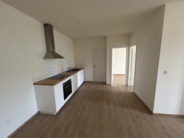 Appartement F3 au 2ème étage (droit) proche de toutes commod.  Appartement rénové situé au 29 rue du 26ème BCP 54700 PONT-A-MOUSSON comprenant : 
 - Cuisine équipée ouverte sur la pièce de vie, 2 Chambres, Salle d'eau / WC; 
 - Chauffage individuel électrique - 57.57m2 
 Libre à la location. 

 Les informations sur les risques auxquels ce bien est exposé sont disponibles sur le site Géorisques : www.georisques.gouv.fr  