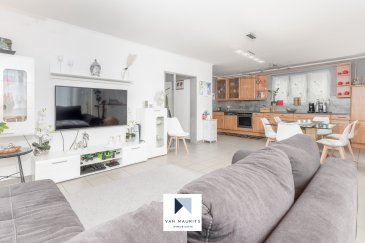 Charmant Appartement de 3 Chambres à Grevenmacher

Bienvenue dans ce magnifique appartement de 89m², idéalement situé au deuxième étage d'un immeuble bien entretenu avec ascenseur, construit en 2003.

En entrant, vous êtes accueilli par un hall qui s'ouvre sur un spacieux salon de 32m², parfait pour se détendre et recevoir des invités. 
Adjacent au salon se trouve une cuisine entièrement équipée avec des appareils modernes. Près de l'entrée, vous trouverez une buanderie pratique.

Ce charmant logement offre trois chambres bien proportionnées (14m², 10m², 10m²), offrant un espace suffisant pour la famille, les invités ou un bureau à domicile. 
L'appartement comprend une salle de bains élégante de 6m² et des WC séparés de 2m² pour plus de commodité.

Parmi les commodités supplémentaires, vous bénéficiez d'une cave privée de 5m² et d'un garage sécurisé de 14m² situé au sous-sol, assurant un espace de rangement et de stationnement en abondance.
Ce bien est sous bail à long terme. Le coût du bail est inclus dans les charges.

Situé dans la ville dynamique de Grevenmacher, cet appartement bénéficie d'excellentes connexions autoroutières via l'A1, à seulement 15 km de l'aéroport. 
Les transports en commun, les écoles, les crèches, une pharmacie et divers commerces sont tous facilement accessibles, rendant la vie quotidienne très agréable.

Ne manquez pas cette opportunité fantastique de posséder un bel appartement au c?ur de Grevenmacher.

Contact :
Juha Ahonen
+352 661 249 476
juha@vanmaurits.lu


Charming 3-Bedroom Apartment in Grevenmacher

Welcome to this delightful 89m² apartment, perfectly situated on the second floor of a well-maintained building with a lift, constructed in 2003.

As you enter, you are greeted by a welcoming hall that seamlessly flows into a spacious 32m² living room, ideal for relaxation and entertaining. 
Adjacent to the living area is a fully equipped kitchen, featuring modern appliances. Conveniently located next to the entrance is a practical laundry room.

This charming home offers three well-sized bedrooms (14m², 10m², 10m²), providing ample space for family, guests, or a home office. 
The apartment includes a stylish 6m² bathroom and a separate 2m² WC for added convenience.

Additional amenities include a private 5m² cellar and a secure 14m² garage located in the basement, ensuring plenty of storage space and parking.

This property is under a long-term lease. The cost of the lease is included in charge

Located in the vibrant town of Grevenmacher, this apartment benefits from excellent motorway connections via the A1, just 15km from the airport. 
Public transport, schools, daycare centers, a pharmacy, and a variety of shops are all within easy reach, making everyday living a breeze.

Don't miss out on this fantastic opportunity to own a beautiful apartment in the heart of Grevenmacher.

Contact:
Juha Ahonen
+352 661 249 476
juha@vanmaurits.lu


Charmante 3-Zimmer-Wohnung in Grevenmacher

Willkommen in dieser wunderschönen 89m² großen Wohnung, die ideal im zweiten Stock eines gepflegten Gebäudes mit Aufzug liegt, das 2003 erbaut wurde.

Beim Betreten werden Sie von einem einladenden Flur empfangen, der nahtlos in ein geräumiges 32m² großes Wohnzimmer übergeht, ideal zum Entspannen und Unterhalten. 
Neben dem Wohnbereich befindet sich eine voll ausgestattete Küche mit modernen Geräten. Praktischerweise befindet sich neben dem Eingang ein Hauswirtschaftsraum.

Diese charmante Wohnung bietet drei gut proportionierte Schlafzimmer (14m², 10m², 10m²), die ausreichend Platz für Familie, Gäste oder ein Home-Office bieten. 
Die Wohnung verfügt über ein stilvolles 6m² großes Badezimmer und eine separate 2m² große Toilette für zusätzlichen Komfort.

Für diese Immobilie besteht ein langfristiger Pachtvertrag. Die Kosten für den Vertrag sind in den Nebenkosten enthalten.

Zu den weiteren Annehmlichkeiten gehören ein privater Kellerraum von 5m² und eine sichere 14m² große Garage im Untergeschoss, die reichlich Stauraum und Parkmöglichkeiten bieten.

Die lebhafte Stadt Grevenmacher bietet exzellente Autobahnanbindungen über die A1, nur 15 km vom Flughafen entfernt. 
Öffentliche Verkehrsmittel, Schulen, Kindergärten, eine Apotheke und diverse Geschäfte sind alle bequem erreichbar, was den Alltag sehr angenehm macht.

Verpassen Sie nicht diese fantastische Gelegenheit, eine wunderschöne Wohnung im Herzen von Grevenmacher zu besitzen.

Kontakt:
Juha Ahonen
+352 661 249 476
juha@vanmaurits.lu