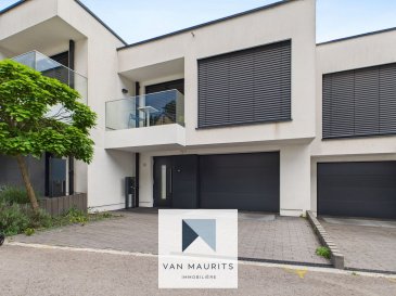 Situé dans la commune de Luxembourg dans le quartier d'Eich (16, Montée Pilate), dans une rue calme, sans issue, ce beau duplex construit en 2013, d'une surface habitable de ± 142 m² pour une surface totale de ± 168 m², se compose comme suit :

Au premier niveau un hall d'entrée de ± 7 m² avec une armoire encastrée dessert une salle de douche de ± 4 m² (douche, wc, lavabo), trois chambres: une de ± 10 m², une de 16 m², ainsi qu'une de ± 19 m² avec un dressing sur mesure et une salle de bain privative de ± 7 m² (baignoire, douche, double vasque, wc).

Ensuite un escalier descend vers un large espace ouvert, composé d'un séjour salon/salle à manger/cuisine de ± 53 m² avec accès à une terrasse de ± 23 m², orientée sud-est. Une buanderie/cave de ± 9 m², un débarras ainsi qu'un wc séparé de ± 2 m² complètent cet étage.

Un jardin de ± 50 m² et un garage de ± 20 m² complètent l'offre.

Détails complémentaires :

Passeport énergétique B - A ;

Chaudière au gaz, chauffage au sol ;
Fenêtres châssis PVC, triple vitrage, stores électriques ;
Jardin privé ;
Orientation sud-est, très lumineux ;
Rue calme, sans issue ;
Kirchberg et centre-ville à 5 min.
Copropriété de 2 unités.

Personne de contact : Katia Gravière
Tél. : 661332 962 / mail : katia@vanmaurits.lu