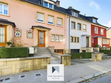 Située à Luxembourg-centre, à 1 km de la place de l'Etoile (173, rue de Rollingergrund), cette maison à rmoderniser, de 1954, est érigée sur un terrain de 2 ares et bénéficie d'une superficie de ± 180 m² dont ± 105 m² habitables.
Elle se compose comme suit :

Au rez-de-chaussée : une entrée de ± 8 m² avec un wc séparé ; un double séjour/salle à manger de ± 26 m² avec une sortie sur une terrasse de ± 11 m² (orientée sud/ouest) et vers un jardin ; une cuisine de ± 8 m² séparée du séjour par une porte coulissante.

Au 1er étage : un couloir de ± 4 m² ; trois chambres de ± 9, 11 et 14 m² ; une salle de bain (baignoire, lavabo et wc) de ± 4 m².

Au 2ème étage : une chambre de ± 11 m² et un grenier facilement transformable en chambre de ± 22 m² (au sol).

Au sous-sol : une chaufferie de ± 12 m² (chaudière au mazout de marque Buderus, de 2020), une buanderie de ± 10 m² (avec une sortie au jardin) et un garage de ± 23 m² avec un emplacement devant. 

Généralités :

- Quartier central de Luxembourg-ville ;
- Orientation sud/ouest ; 
- Double séjour ;
- Jardin intimiste, plein pied ;
- Garage et emplacement devant;
- Maison à rafraîchir.

Agent responsable : Katia Gravière au 661 33 29 82 ou katia@vanmaurits.lu